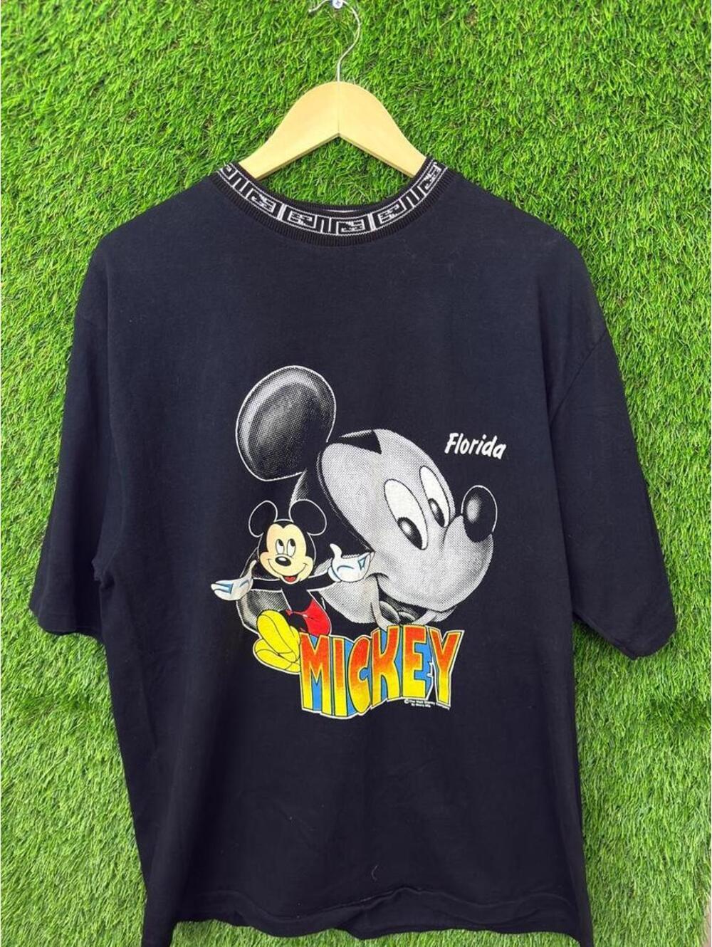 Vintage 90s Disney Mickey Mouse Florida Graphic Black Tee Made in USA XL